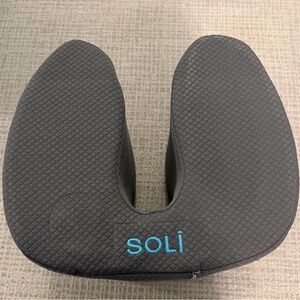 Soli Black Seat Cushion